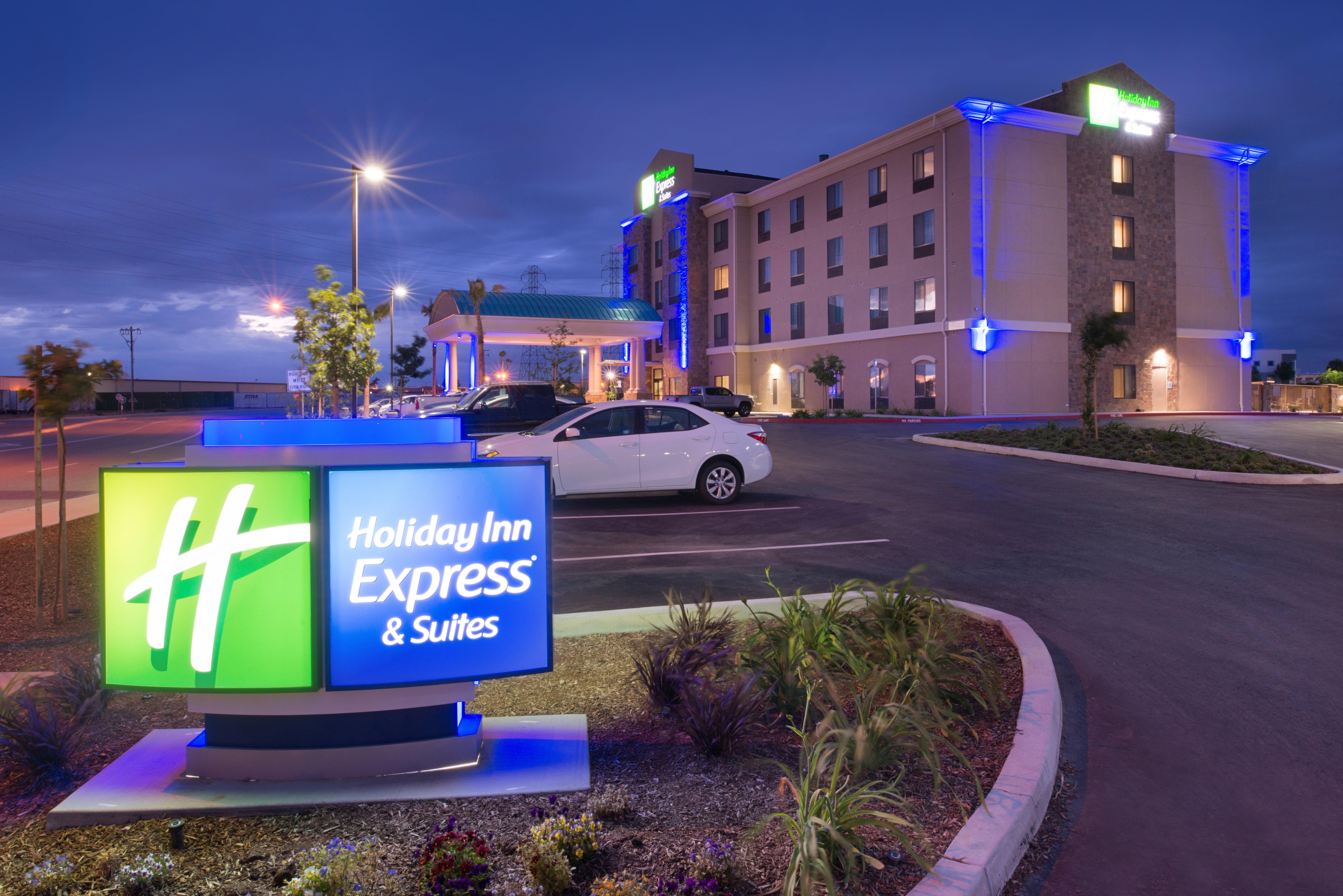 Holiday Inn Express & Suites Bakersfield Airport By Ihg Kültér fotó